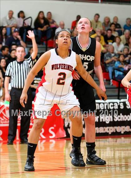 Thumbnail 2 in Bishop Montgomery vs. Harvard-Westlake (CIF SoCal D4 Final) photogallery.
