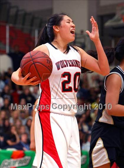 Thumbnail 2 in Bishop Montgomery vs. Harvard-Westlake (CIF SoCal D4 Final) photogallery.