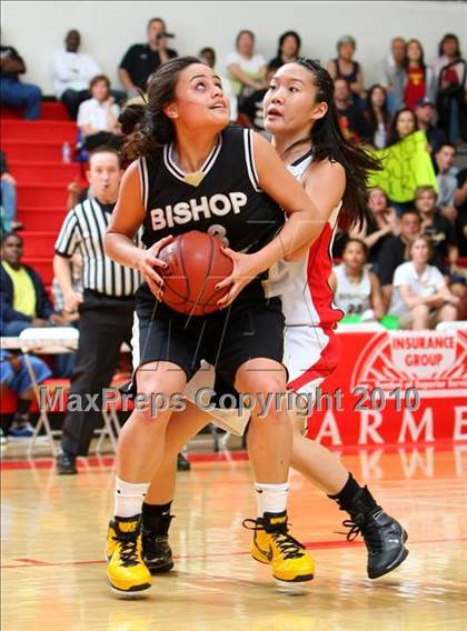 Thumbnail 1 in Bishop Montgomery vs. Harvard-Westlake (CIF SoCal D4 Final) photogallery.