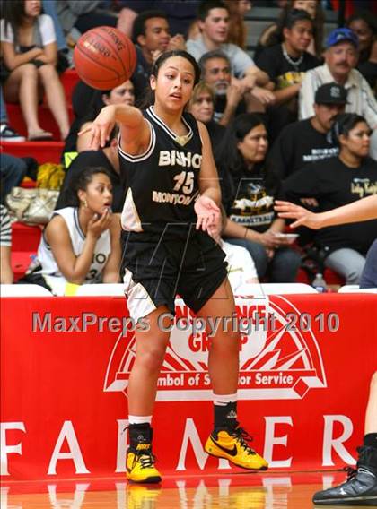 Thumbnail 1 in Bishop Montgomery vs. Harvard-Westlake (CIF SoCal D4 Final) photogallery.