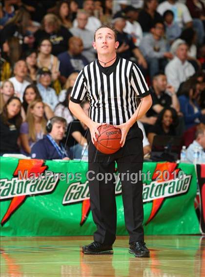 Thumbnail 3 in Bishop Montgomery vs. Harvard-Westlake (CIF SoCal D4 Final) photogallery.