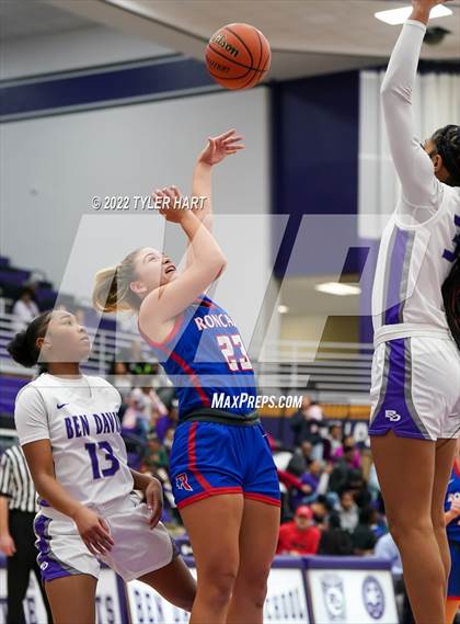 Thumbnail 2 in Roncalli @ Ben Davis photogallery.