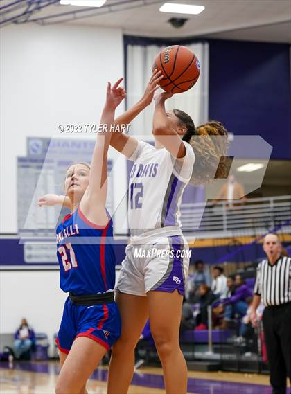 Thumbnail 1 in Roncalli @ Ben Davis photogallery.