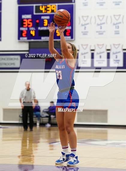 Thumbnail 2 in Roncalli @ Ben Davis photogallery.