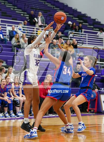 Thumbnail 1 in Roncalli @ Ben Davis photogallery.