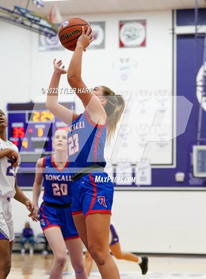 Thumbnail 2 in Roncalli @ Ben Davis photogallery.