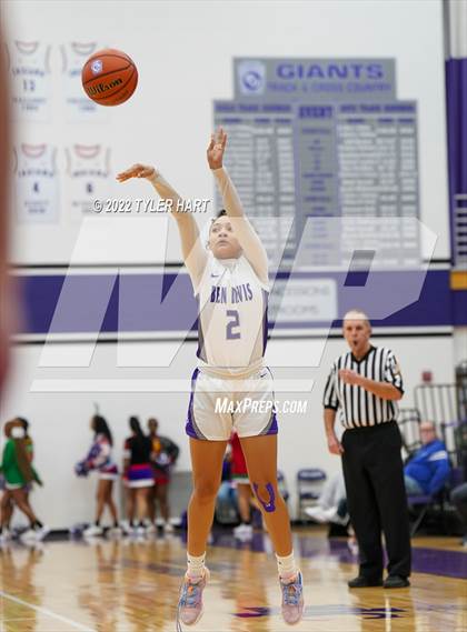 Thumbnail 1 in Roncalli @ Ben Davis photogallery.