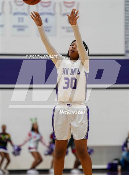 Thumbnail 3 in Roncalli @ Ben Davis photogallery.