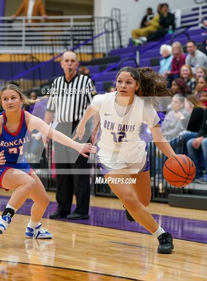 Thumbnail 2 in Roncalli @ Ben Davis photogallery.
