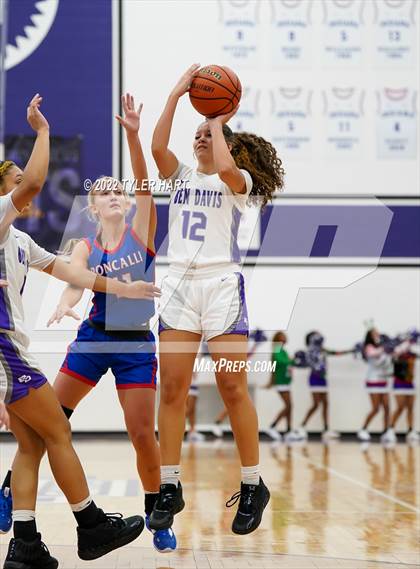 Thumbnail 1 in Roncalli @ Ben Davis photogallery.