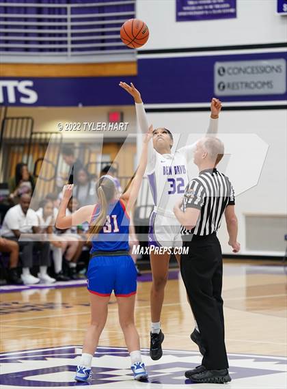 Thumbnail 1 in Roncalli @ Ben Davis photogallery.