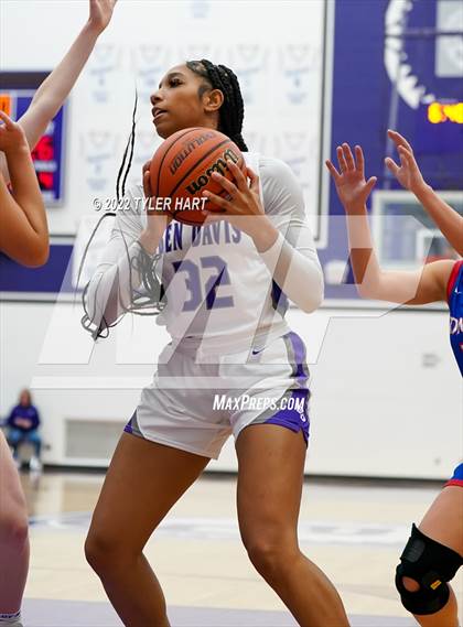 Thumbnail 1 in Roncalli @ Ben Davis photogallery.