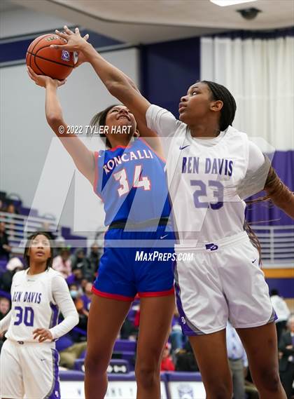 Thumbnail 1 in Roncalli @ Ben Davis photogallery.
