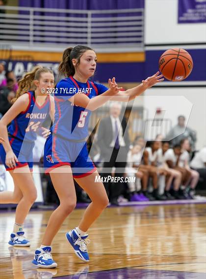 Thumbnail 1 in Roncalli @ Ben Davis photogallery.