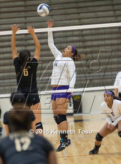 Thumbnail 3 in Edison @ Brackenridge photogallery.