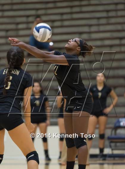 Thumbnail 2 in Edison @ Brackenridge photogallery.