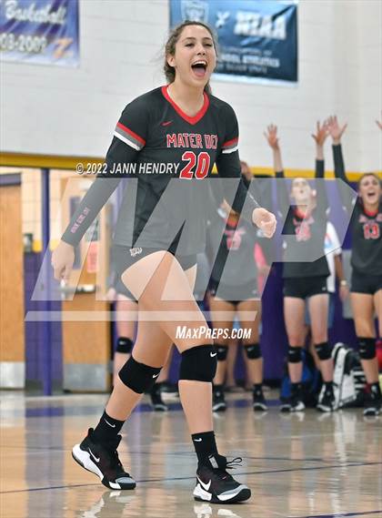 Thumbnail 3 in Mountain View vs. Mater Dei (Durango Fall Classic) photogallery.