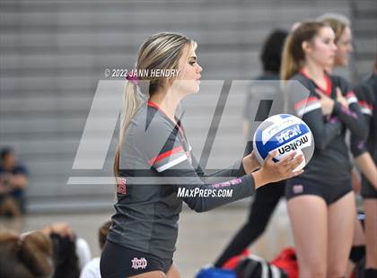 Thumbnail 3 in Mountain View vs. Mater Dei (Durango Fall Classic) photogallery.