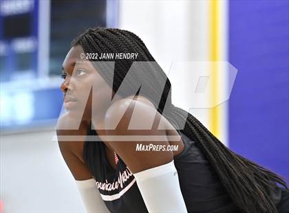 Thumbnail 1 in Mountain View vs. Mater Dei (Durango Fall Classic) photogallery.