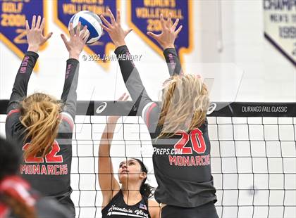 Thumbnail 1 in Mountain View vs. Mater Dei (Durango Fall Classic) photogallery.