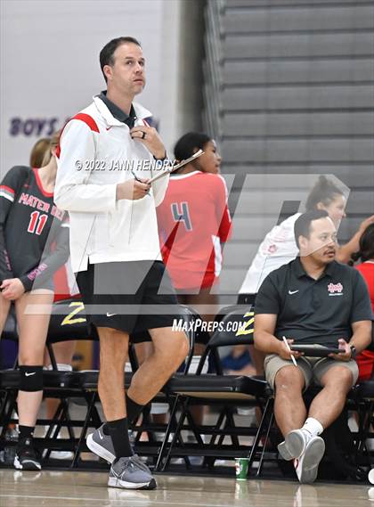Thumbnail 3 in Mountain View vs. Mater Dei (Durango Fall Classic) photogallery.