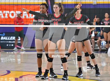 Thumbnail 2 in Mountain View vs. Mater Dei (Durango Fall Classic) photogallery.