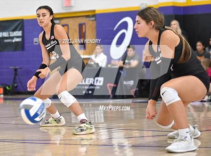 Thumbnail 2 in Mountain View vs. Mater Dei (Durango Fall Classic) photogallery.