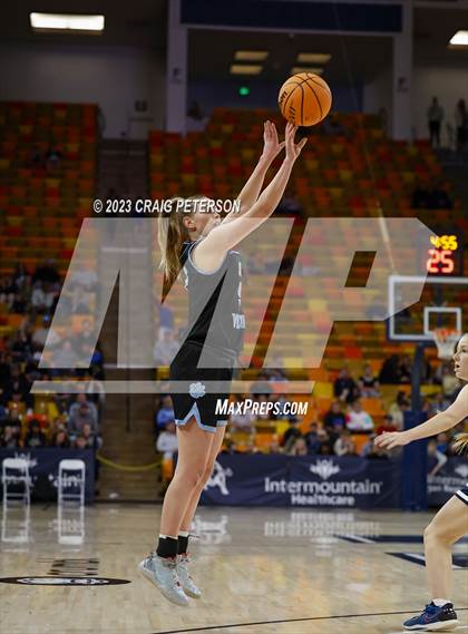 Thumbnail 3 in Sky View vs. Ridgeline (UHSAA 4A Final) photogallery.
