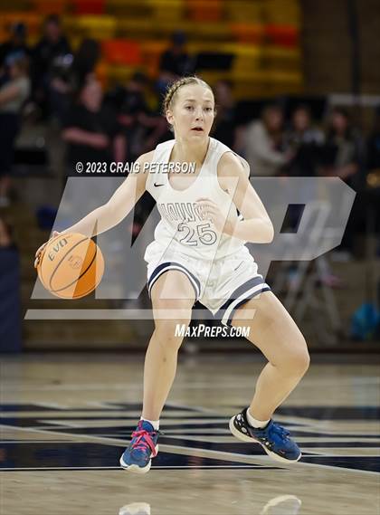 Thumbnail 3 in Sky View vs. Ridgeline (UHSAA 4A Final) photogallery.