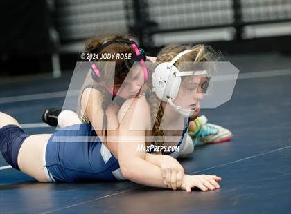 Thumbnail 2 in UHSAA 6A Finals photogallery.