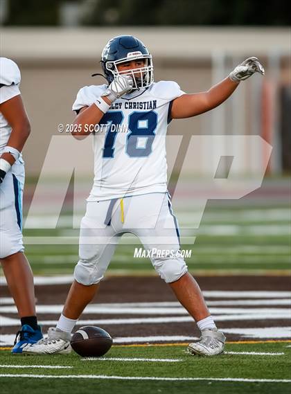 Thumbnail 1 in JV: Valley Christian @ Saint Francis photogallery.