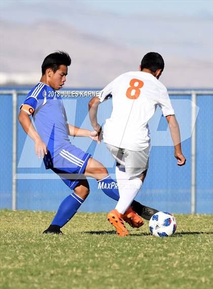 Thumbnail 1 in Bishop Gorman vs Sierra Vista photogallery.