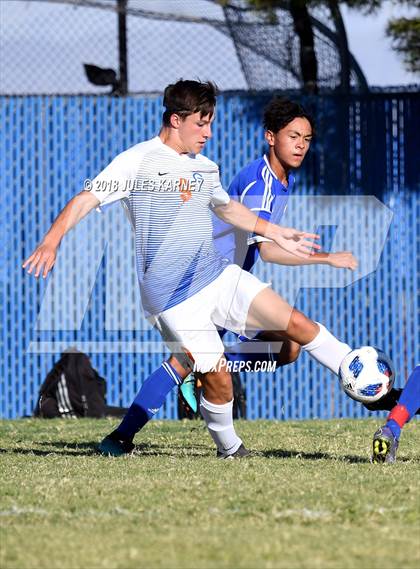 Thumbnail 1 in Bishop Gorman vs Sierra Vista photogallery.