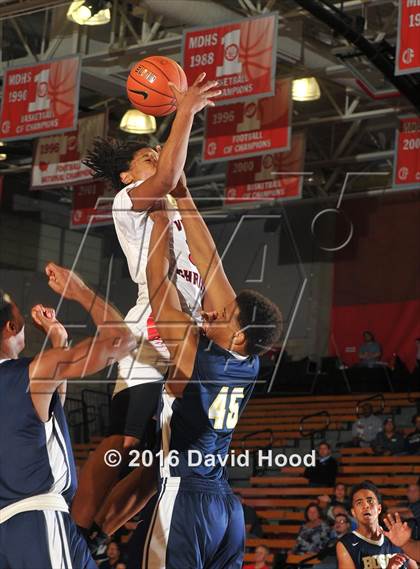 Thumbnail 2 in Village Christian vs. St. John Bosco (Nike Extravaganza) photogallery.