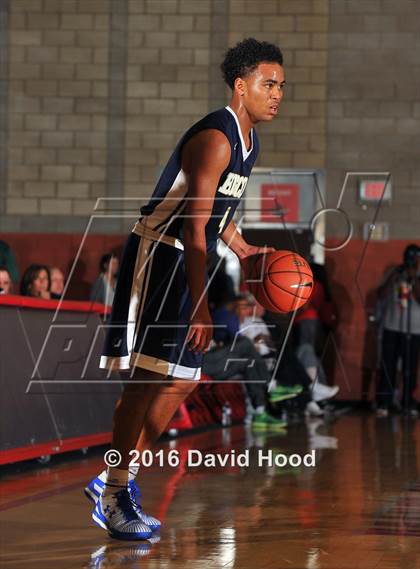 Thumbnail 3 in Village Christian vs. St. John Bosco (Nike Extravaganza) photogallery.