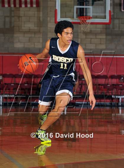 Thumbnail 3 in Village Christian vs. St. John Bosco (Nike Extravaganza) photogallery.