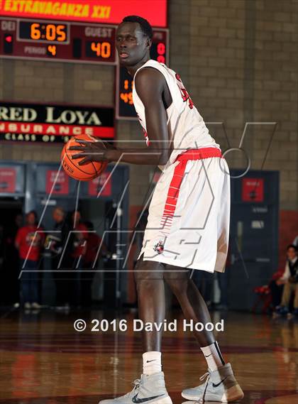 Thumbnail 3 in Village Christian vs. St. John Bosco (Nike Extravaganza) photogallery.