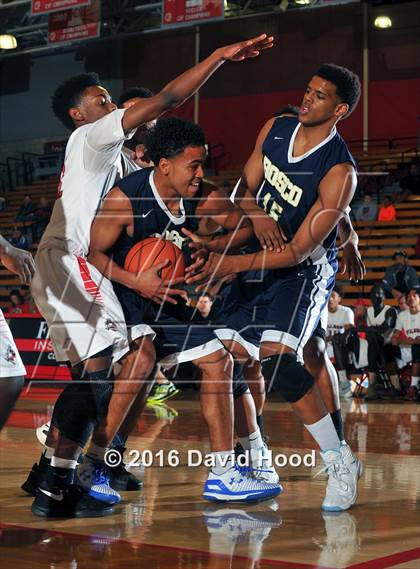 Thumbnail 1 in Village Christian vs. St. John Bosco (Nike Extravaganza) photogallery.