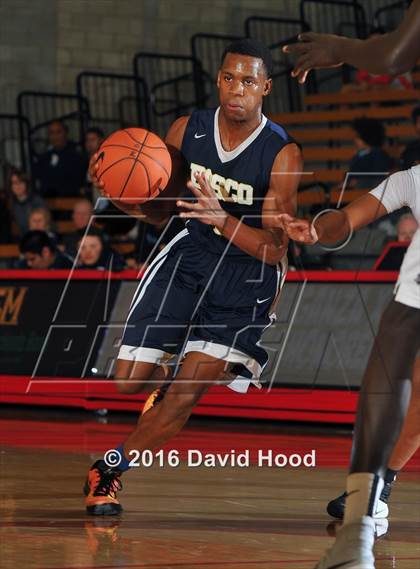 Thumbnail 1 in Village Christian vs. St. John Bosco (Nike Extravaganza) photogallery.
