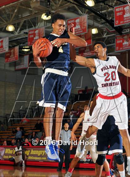 Thumbnail 2 in Village Christian vs. St. John Bosco (Nike Extravaganza) photogallery.