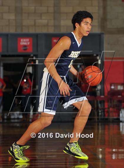 Thumbnail 3 in Village Christian vs. St. John Bosco (Nike Extravaganza) photogallery.