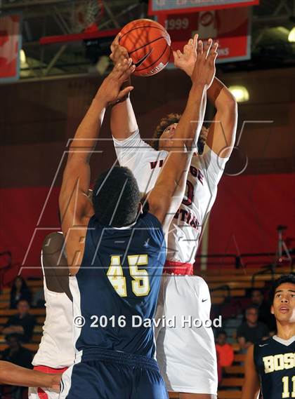 Thumbnail 2 in Village Christian vs. St. John Bosco (Nike Extravaganza) photogallery.