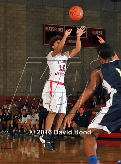 Thumbnail 3 in Village Christian vs. St. John Bosco (Nike Extravaganza) photogallery.