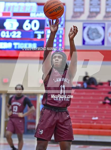 Thumbnail 3 in Lawrence Central vs. Evansville Bosse photogallery.