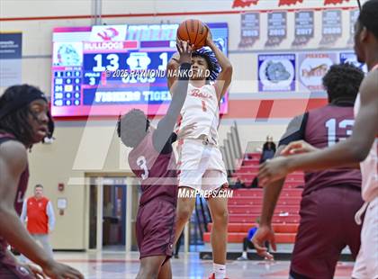 Thumbnail 1 in Lawrence Central vs. Evansville Bosse photogallery.