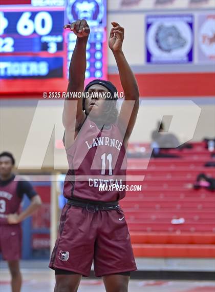 Thumbnail 1 in Lawrence Central vs. Evansville Bosse photogallery.