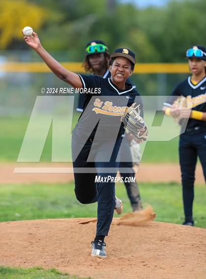 Thumbnail 3 in St. Bernard vs Cathedral photogallery.