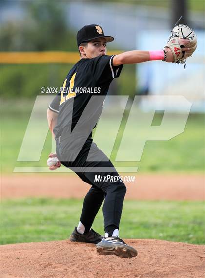 Thumbnail 3 in St. Bernard vs Cathedral photogallery.