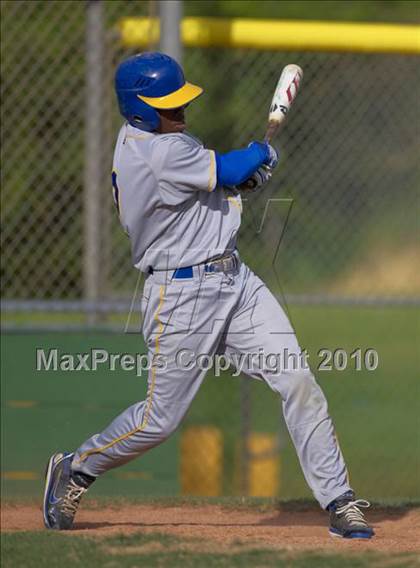 Thumbnail 2 in Wood vs. Menlo-Atherton (Cordova Easter Tournament) photogallery.