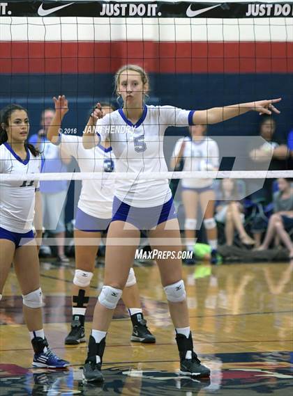 Thumbnail 3 in Coronado vs. Pleasant Grove (Durango Fall Classic) photogallery.